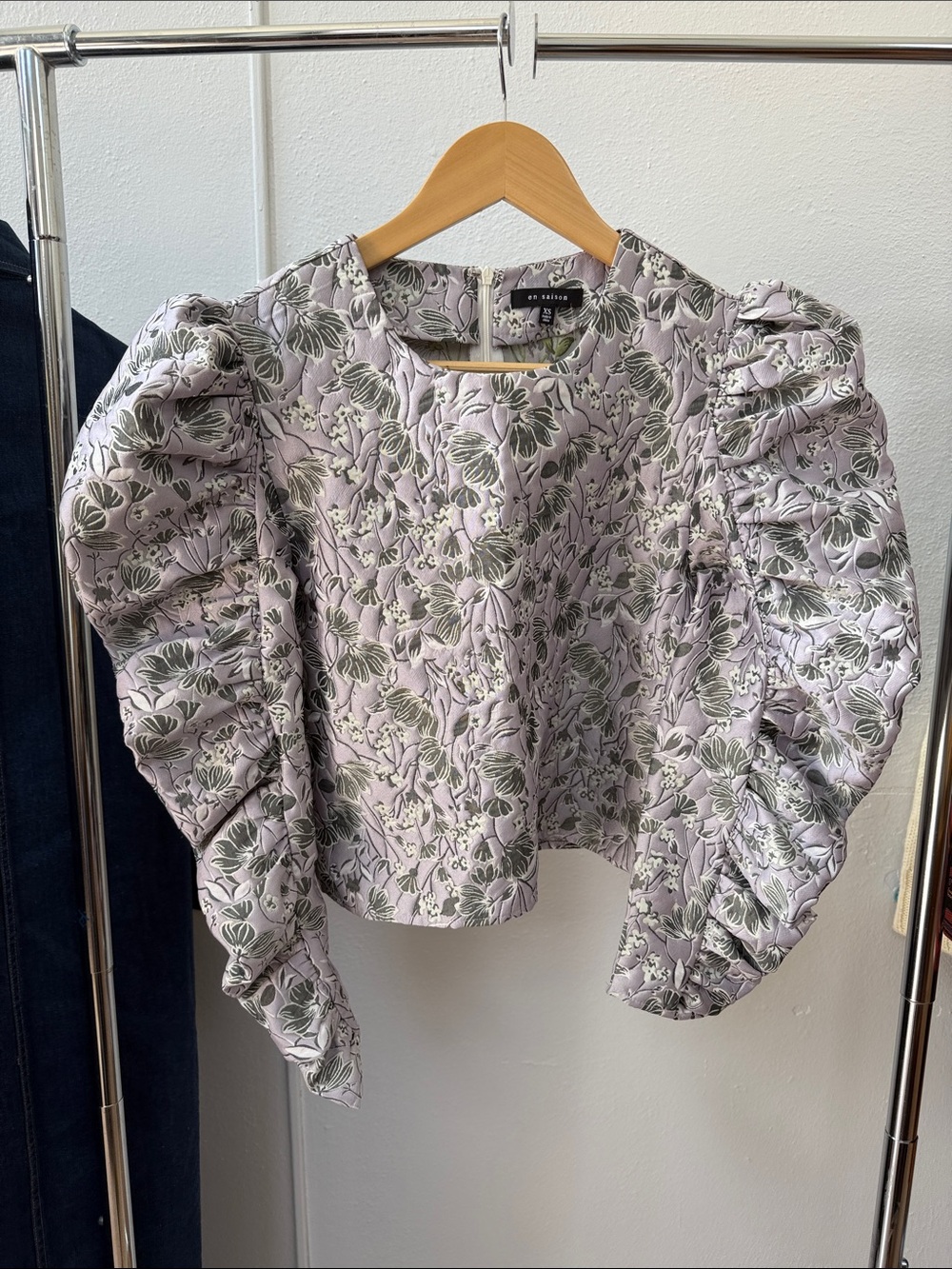 En Saison Lilac Floral Puff-Sleeve Blouse